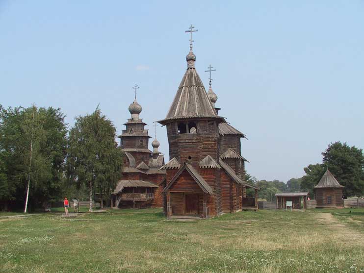 Золотое кольцо. деревянный храм